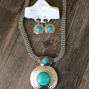 Silver necklace with Turquoise stone and earrings